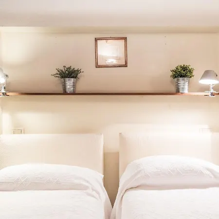 Augustus By Interhome *