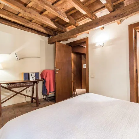 Augustus By Interhome