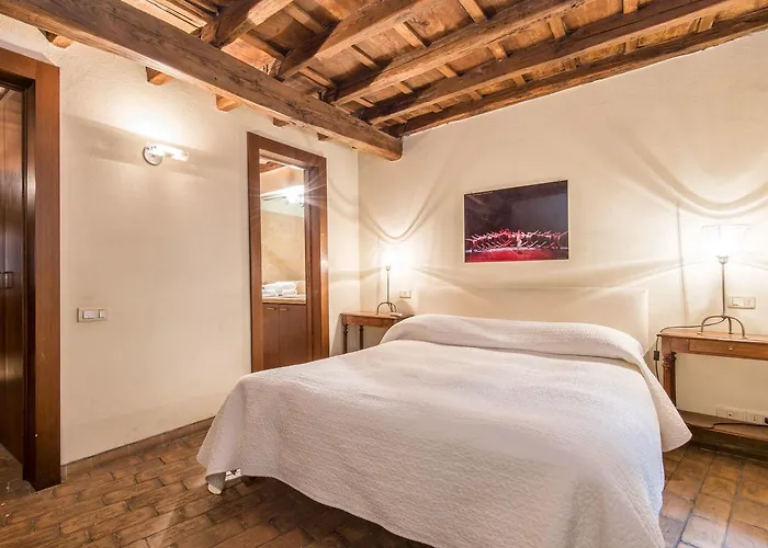 Augustus By Interhome Roma